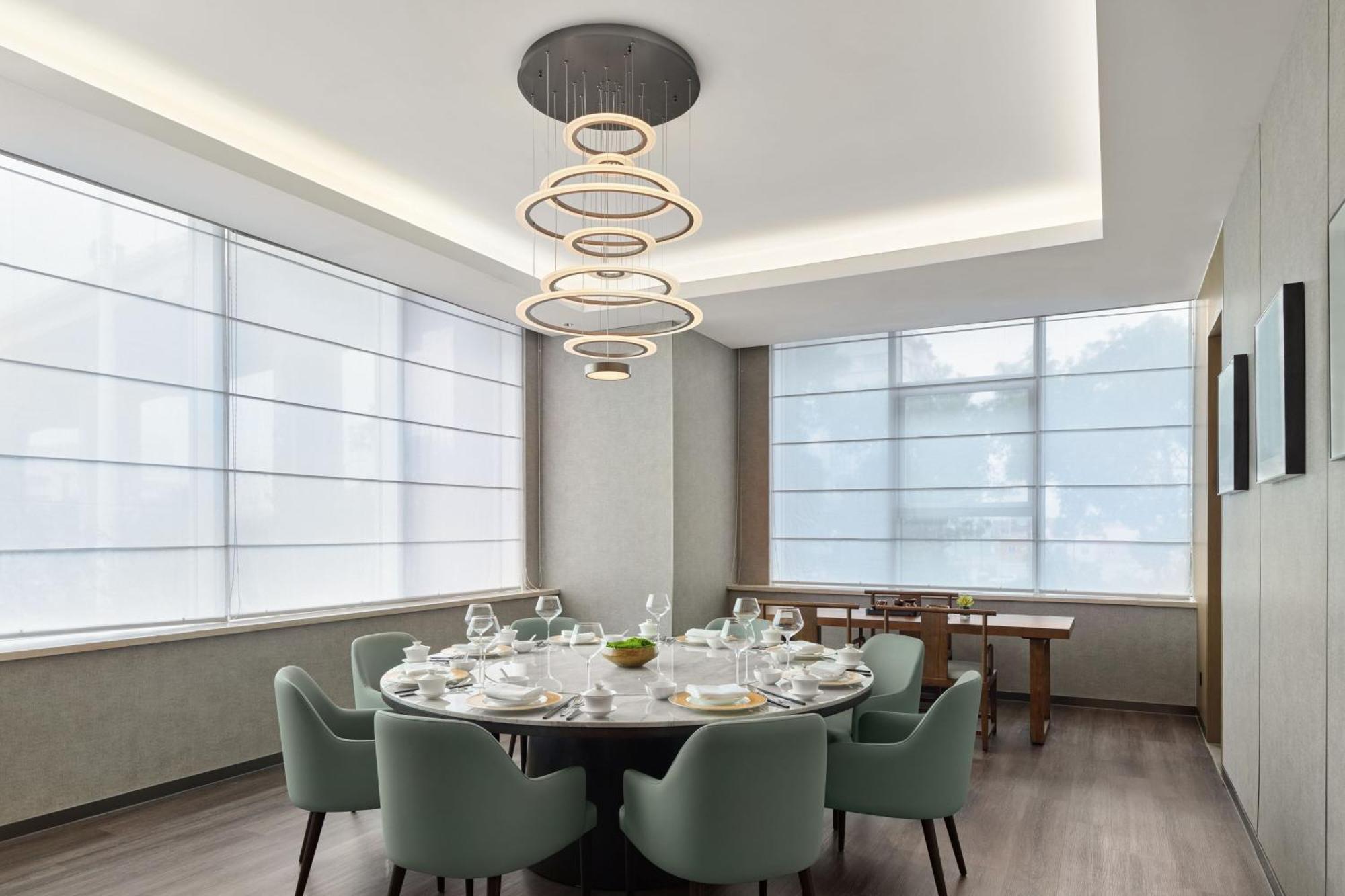 Hotel Wyndham Bund East 5*