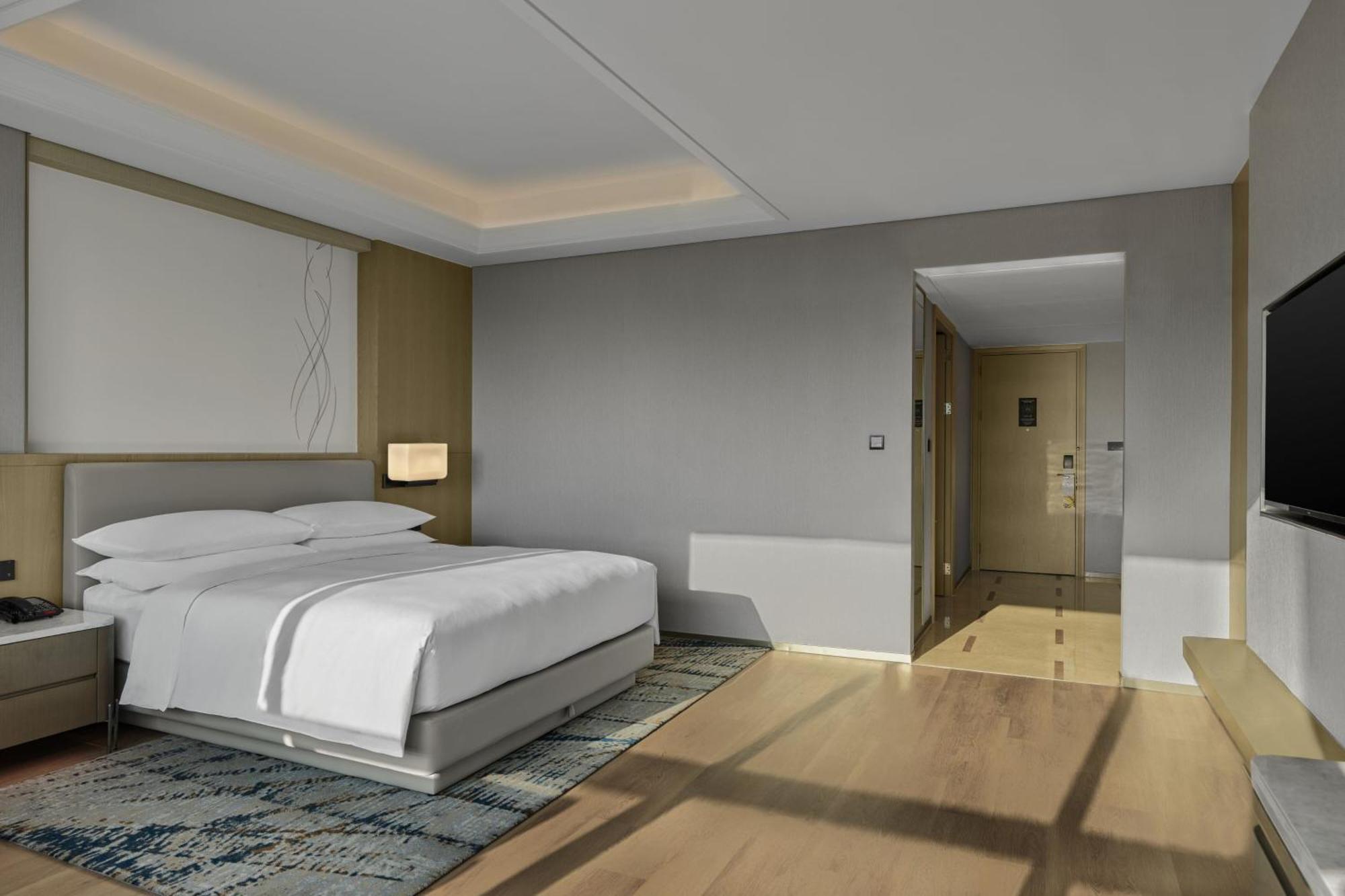 Hotel Wyndham Bund East 5*